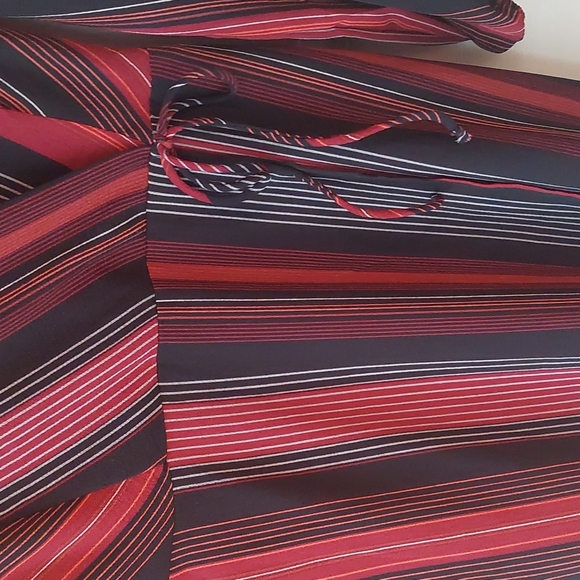 Berry-tone Striped, Split Sleeve, V-Neck faux wrap - Picture 7 of 11